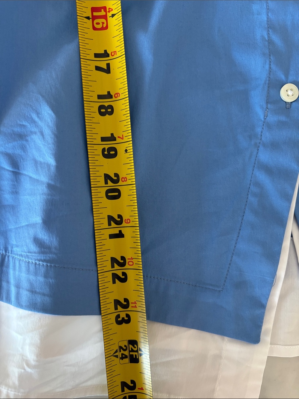 NWT Veronica Beard Button-Down Shirt with White Contrast Trim - Picture 14 of 16